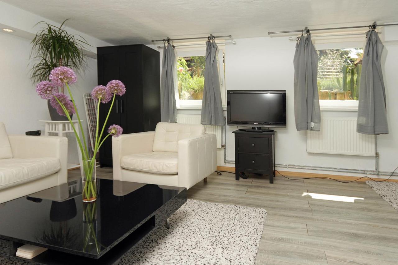 Apartment Cozy Souterrain-half-basement-apartment Included 2 Bicycles *